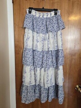 Francesca's Collections White and Blue Tiered Floral Maxi Skirt